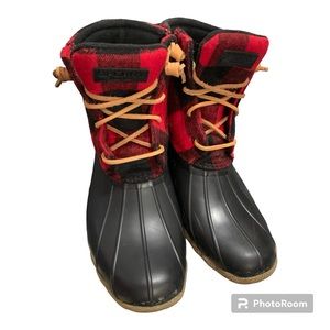 Women’s SPERRY boots size 10M